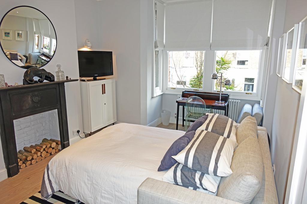 Sparkling Apartment In Kensington Olympia Londres Exterior foto
