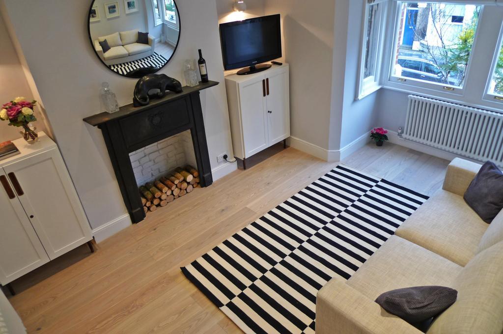Sparkling Apartment In Kensington Olympia Londres Exterior foto